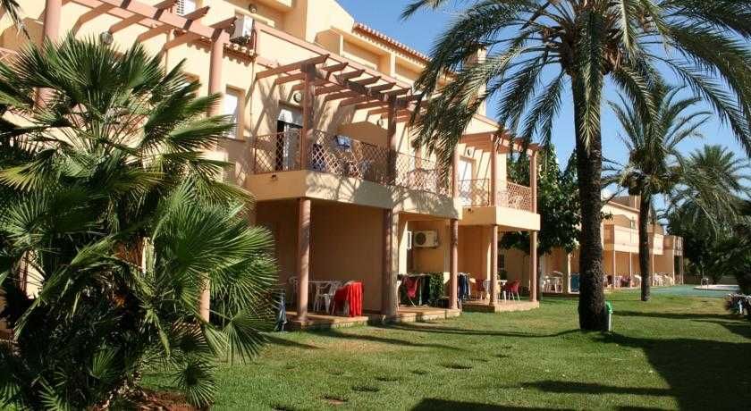 Apartamentos El Retiro III 1