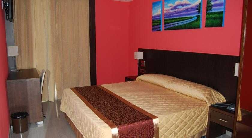 Hotel Cuatro Hermanas 3 estrelas em Sagunto