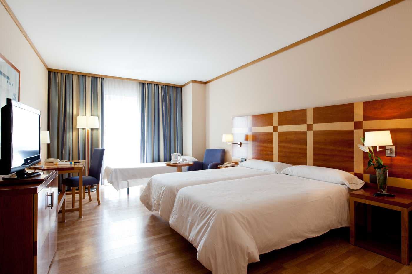 Senator Parque Central Hotel 2