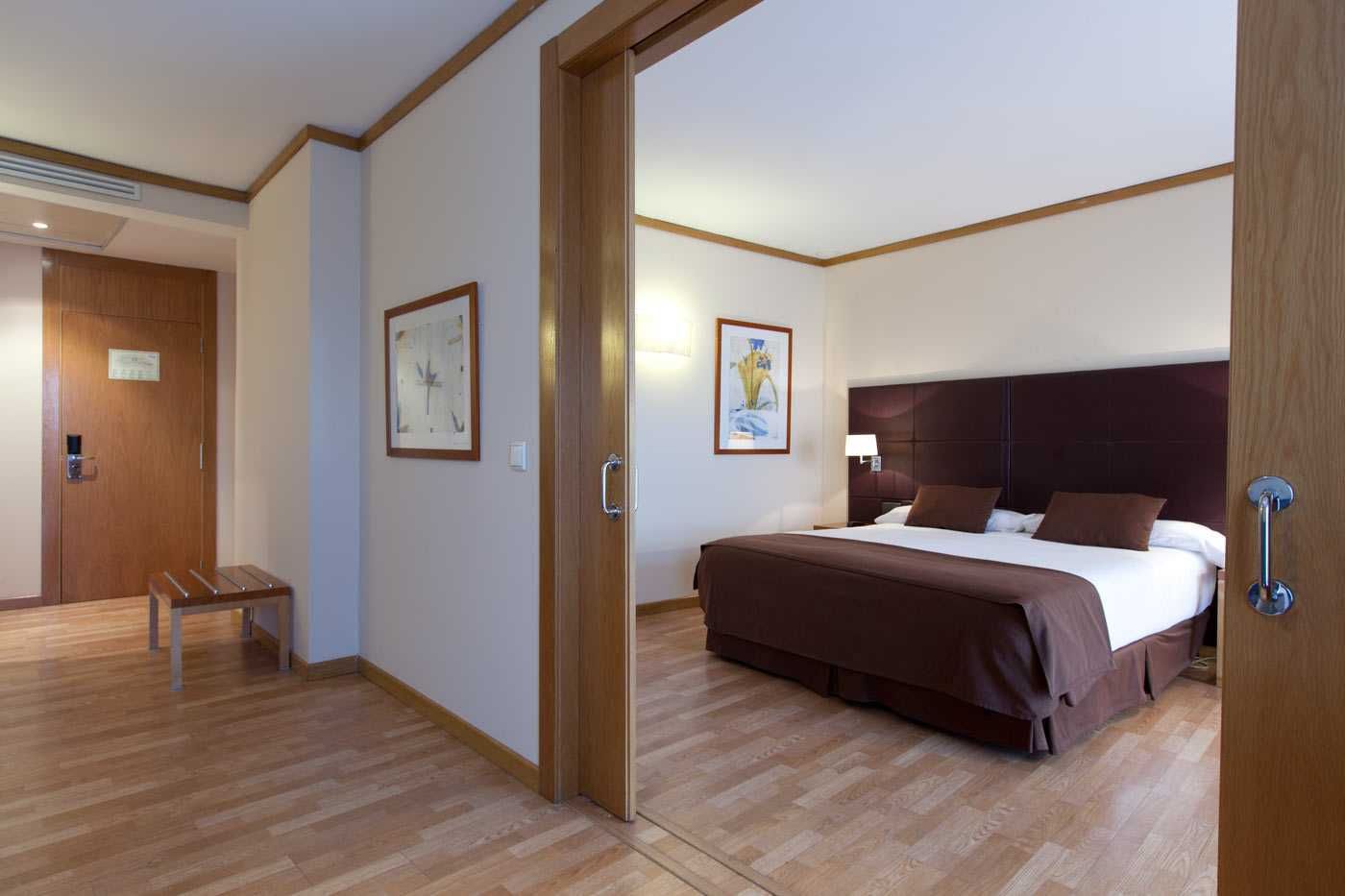 Senator Parque Central Hotel 3