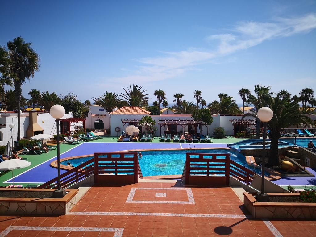 Hotel Bungalows Castillo Club Lake 1