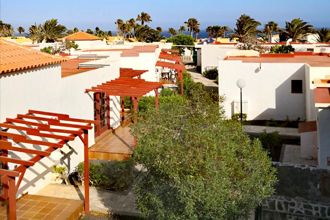 Hotel Bungalows Castillo Club Lake 2