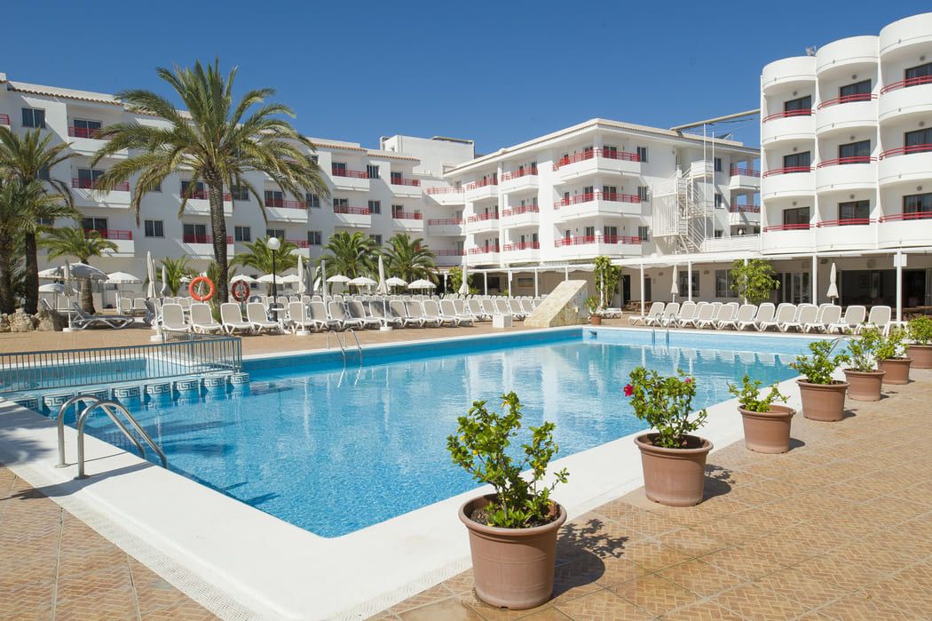🏝️¡VACACIONES TODO INCLUIDO EN IBIZA! 🚢💫Ferry con tu coche + Apartamentos familiares con PARQUE ACUÁTICO infantil👧🏼💦| San Antonio 