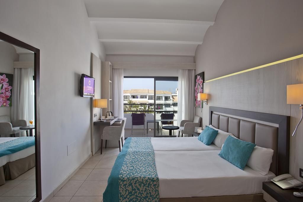 ELIMINAR HOTEL: FERGUS Style Bahamas 3