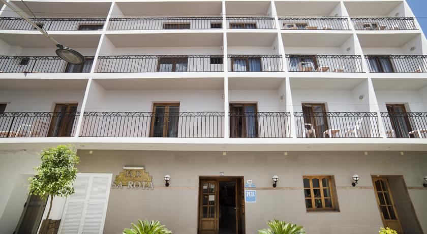 Hostal Sa Rota 2 Hostal Sa Rota 2