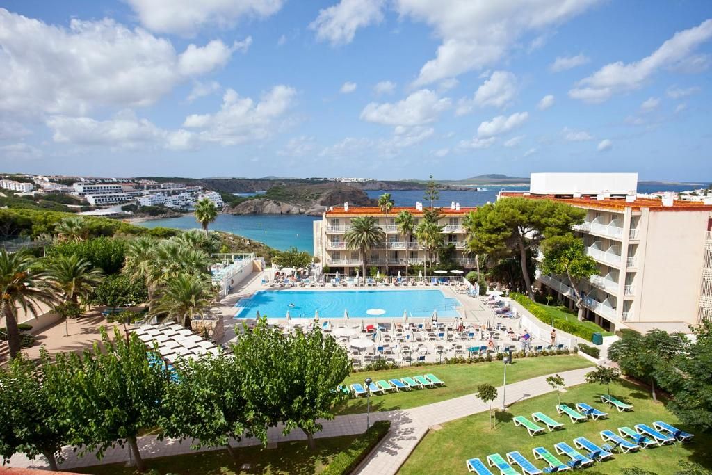 🌊 Vacaciones à Beira-Mar num Hotel Ideal para Famílias | Menorca
