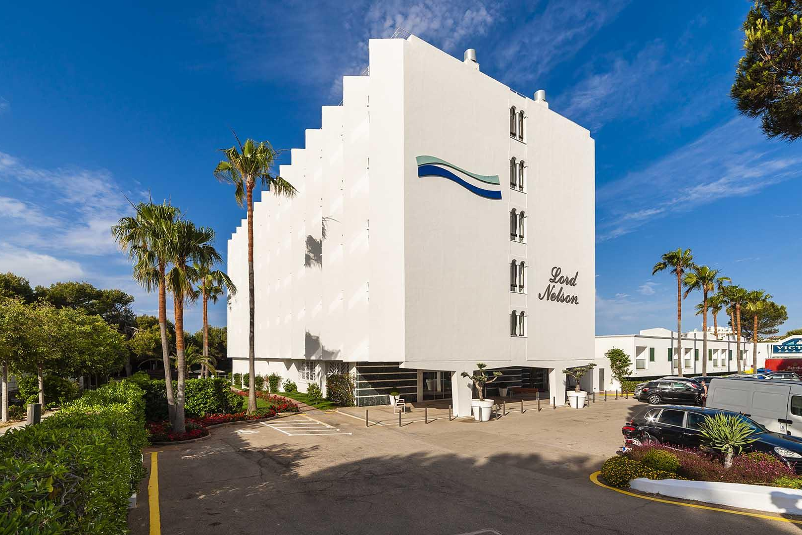 Globales Lord Nelson 3