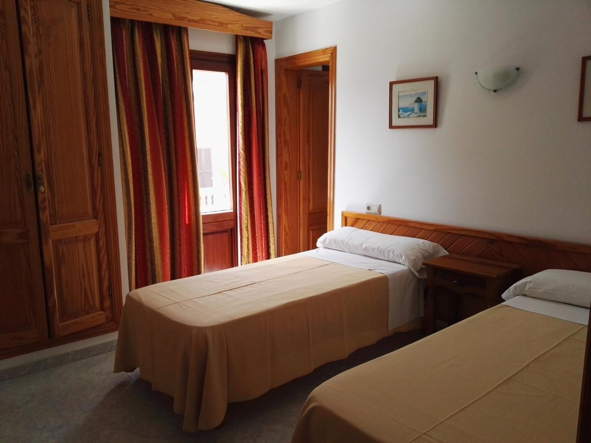 Hostal Ca'n Gallu - Cala Ratjada 3 Hostal Ca'n Gallu - Cala Ratjada 3