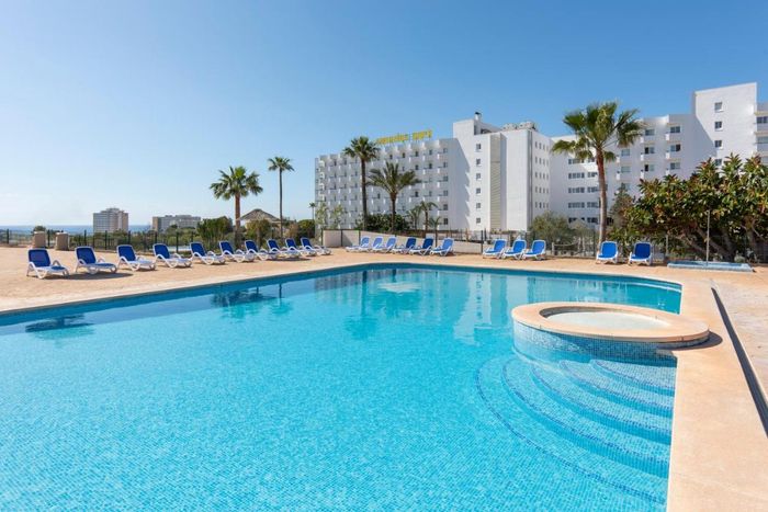 ✈️🩵 Maiorca: Voos desde Lisboa ou Porto + Hotel Tudo Incluído perto da Praia | Baleares