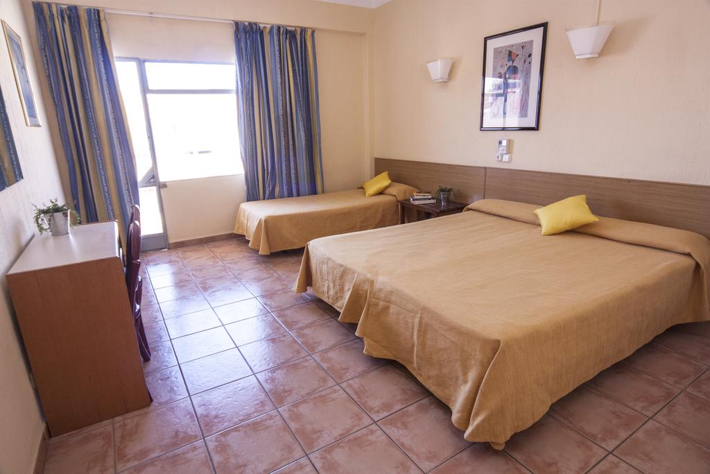 Hotel Gabarda / Gil 3 Hotel Gabarda / Gil 3