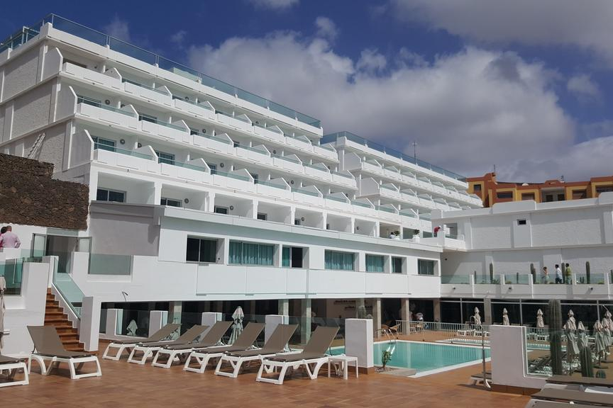 FERGUS Cactus Garden 1