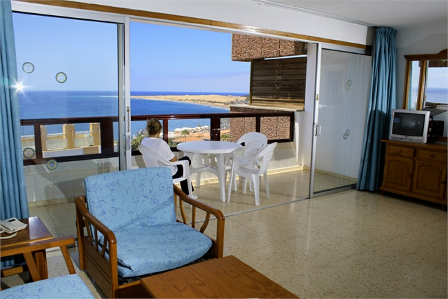 Aparthotel Corona Roja 3