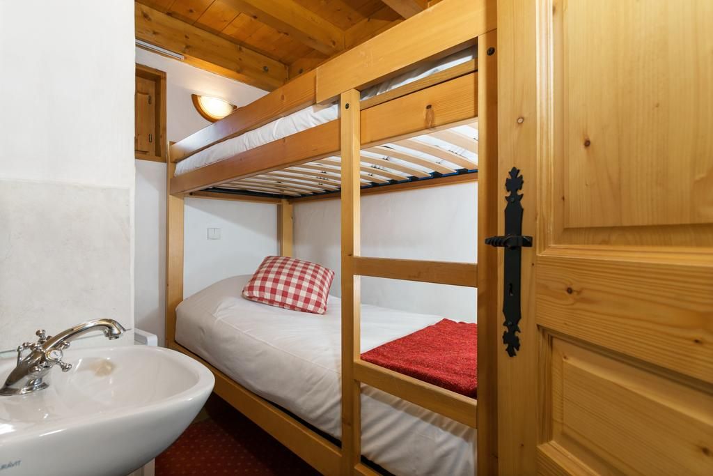 Madame Vacances Les Chalets De La Tania 3