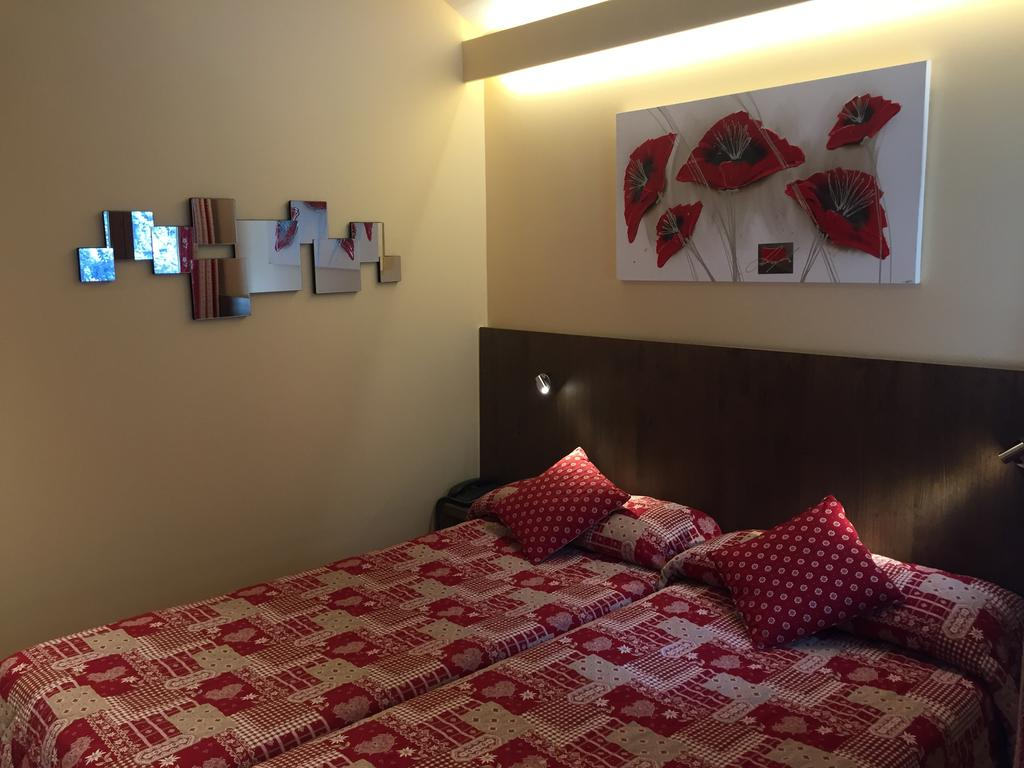 L'Ermita 3 L'Ermita 3