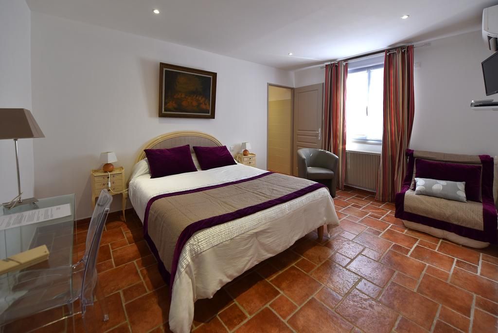 Domaine De Foresta 2