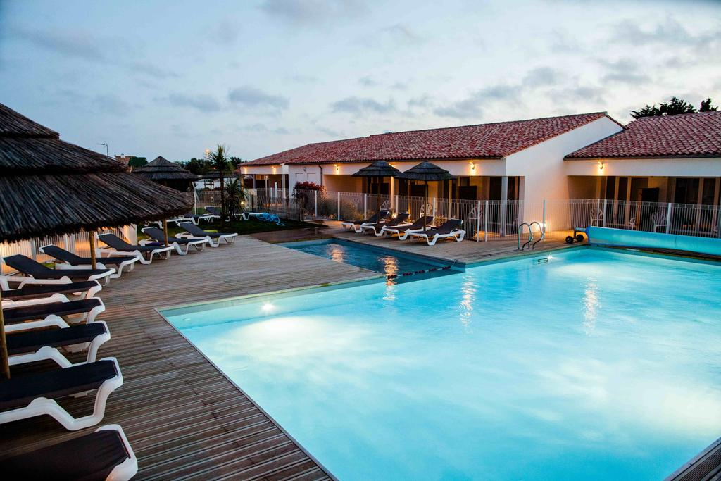 P'tit Dej-HOTEL Ile de Re 2 estrelas em Sainte-Marie-de-Ré