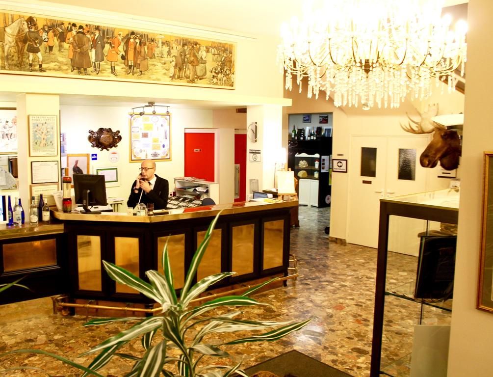 Grand Hotel Terminus Reine 3 estrelas em Chaumont