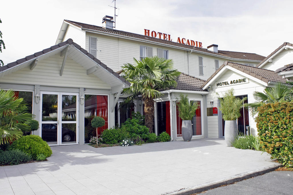 Inter-Hotel Acadie 3 étoiles à Le Mesnil-Amelot