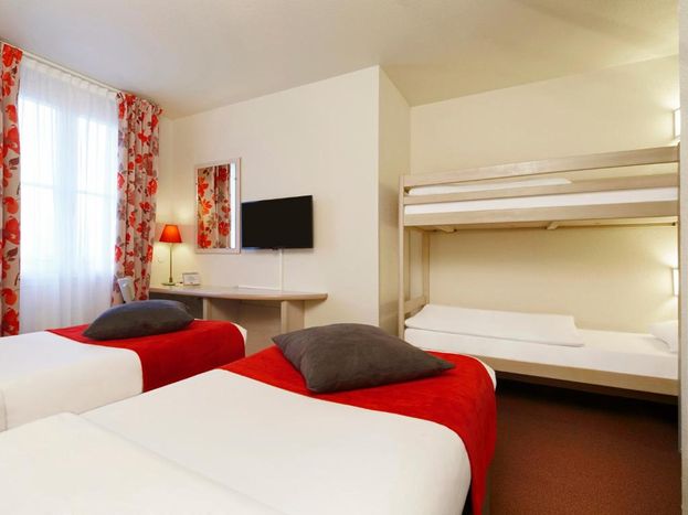 🌟 A SUA AVENTURA DISNEY COMEÇA HOJE! 🌈 Poupe até 120€ 👨‍👩‍👧‍👦 Hotel com pequeno-almoço + transporte e entrada para o parque