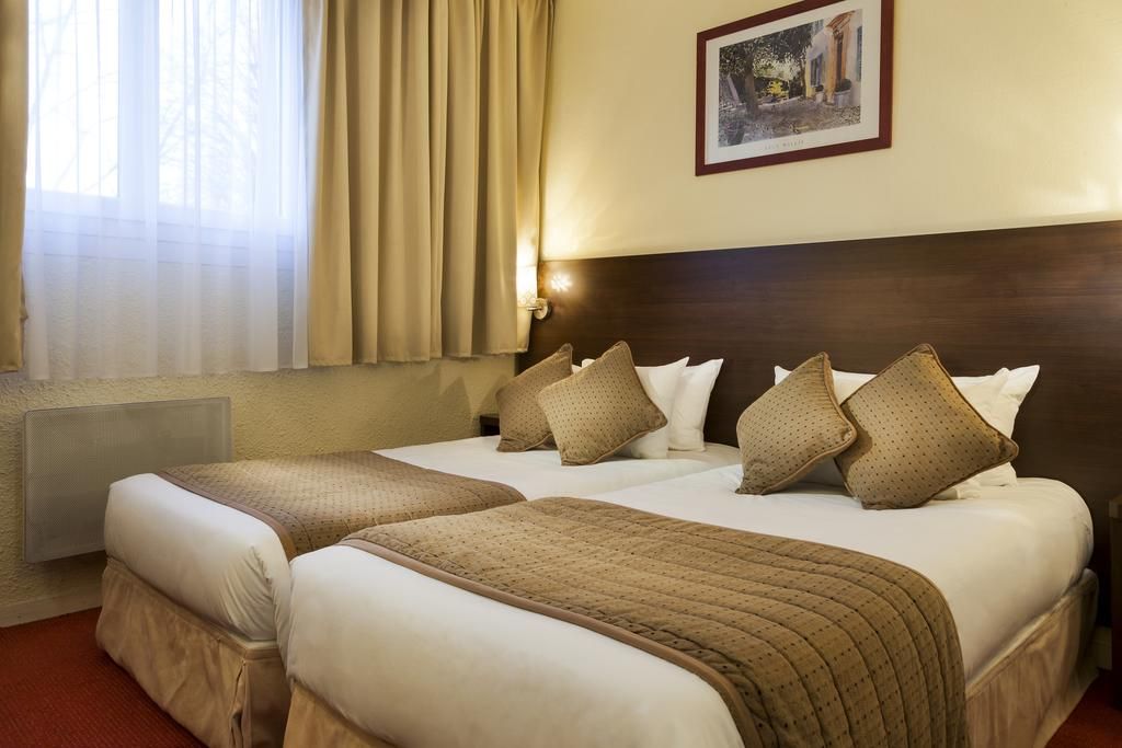 Hotel The Originals Paris Sud Orly-Draveil 2