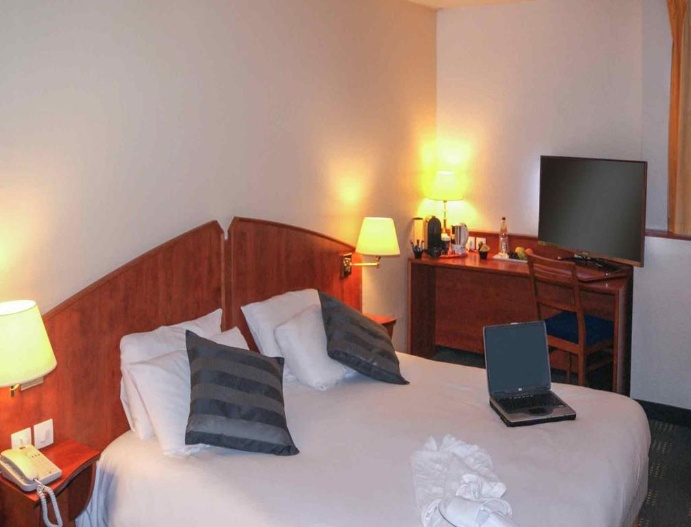 Mercure Evry Lisses 2