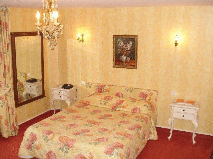 Chateau de Perigny 3