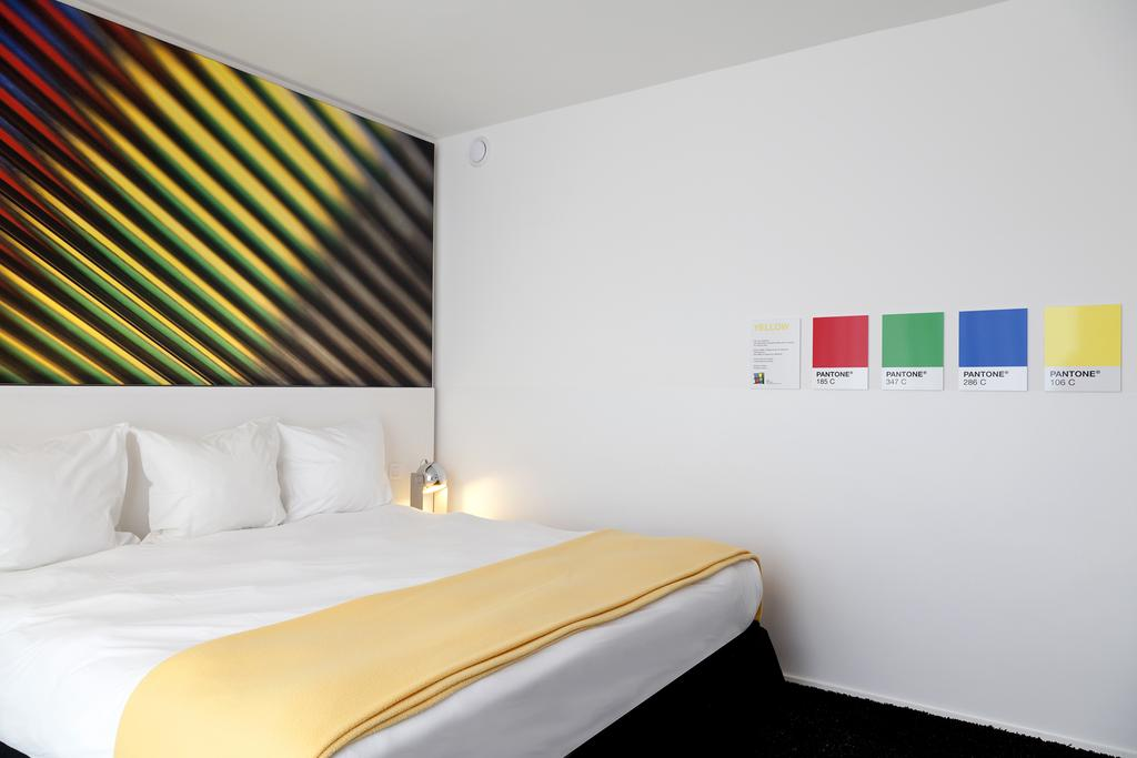 Pantone Hotel 3