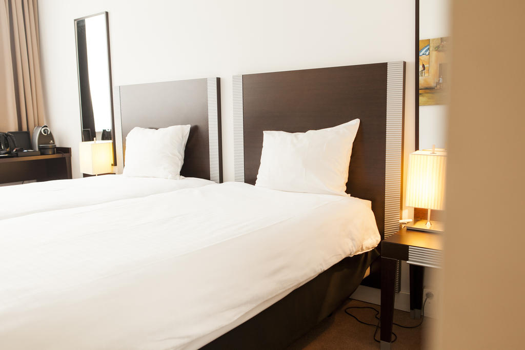 Progress Hotel 2