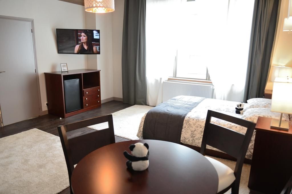 Maison Du Chatelain 3