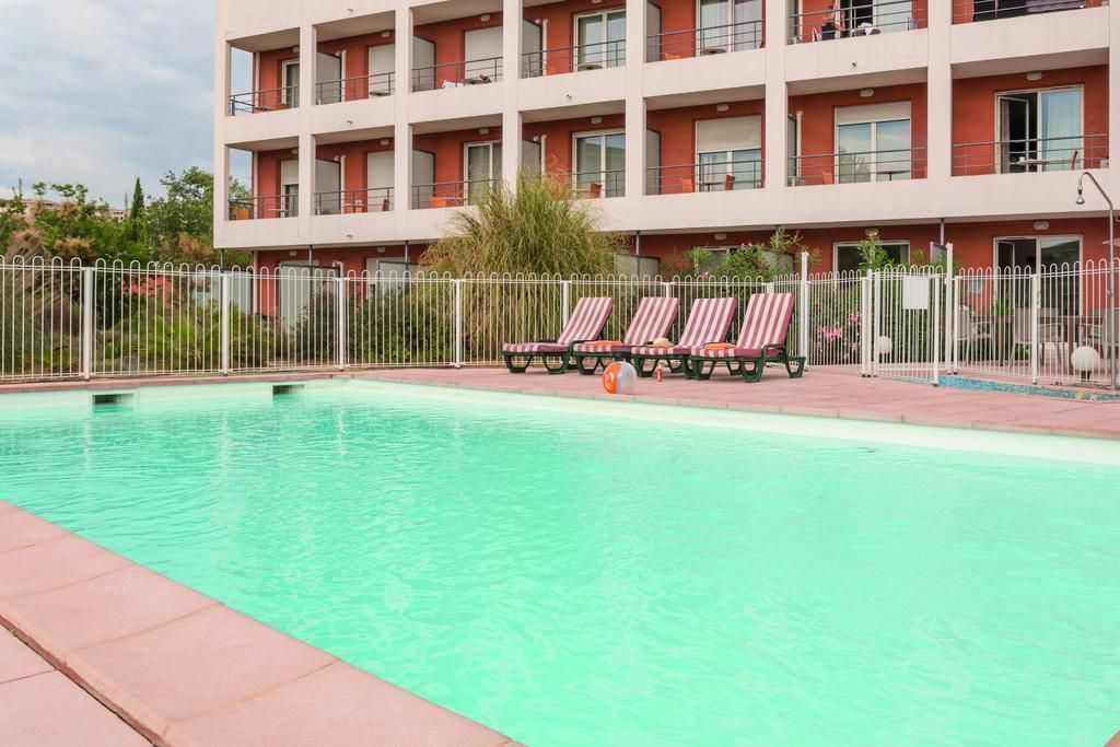 Appart City Aix en Provence   La Duranne 2