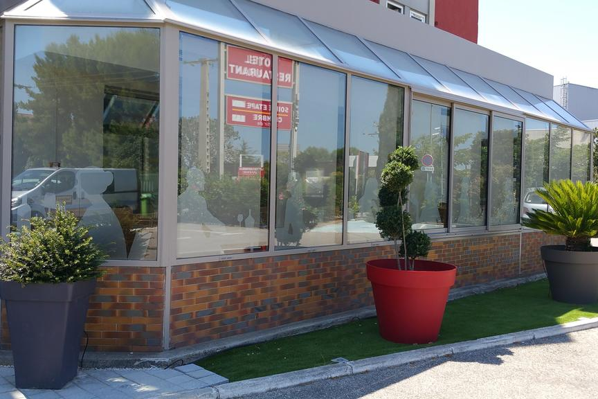 Hôtel The Originals Marseille Aéroport 3