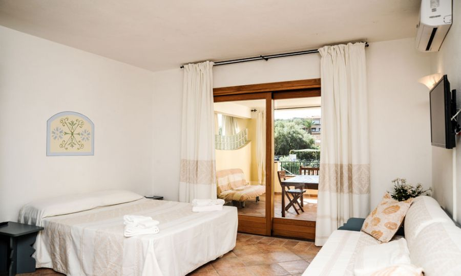 Elite Smeralda Room 2