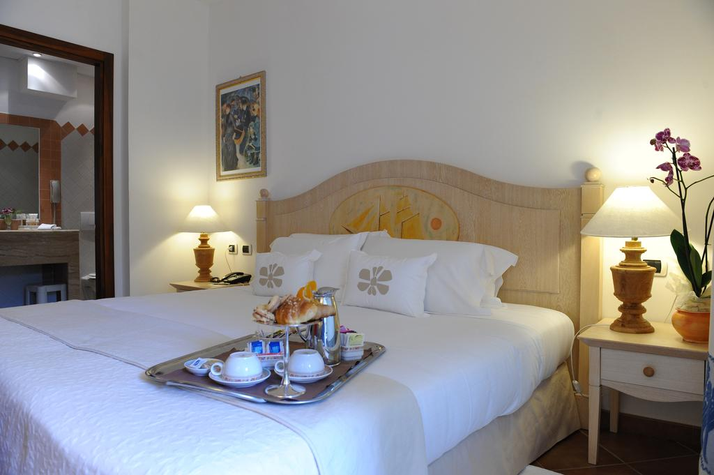 Grand Hotel Poltu Quatu 3 Grand Hotel Poltu Quatu 3