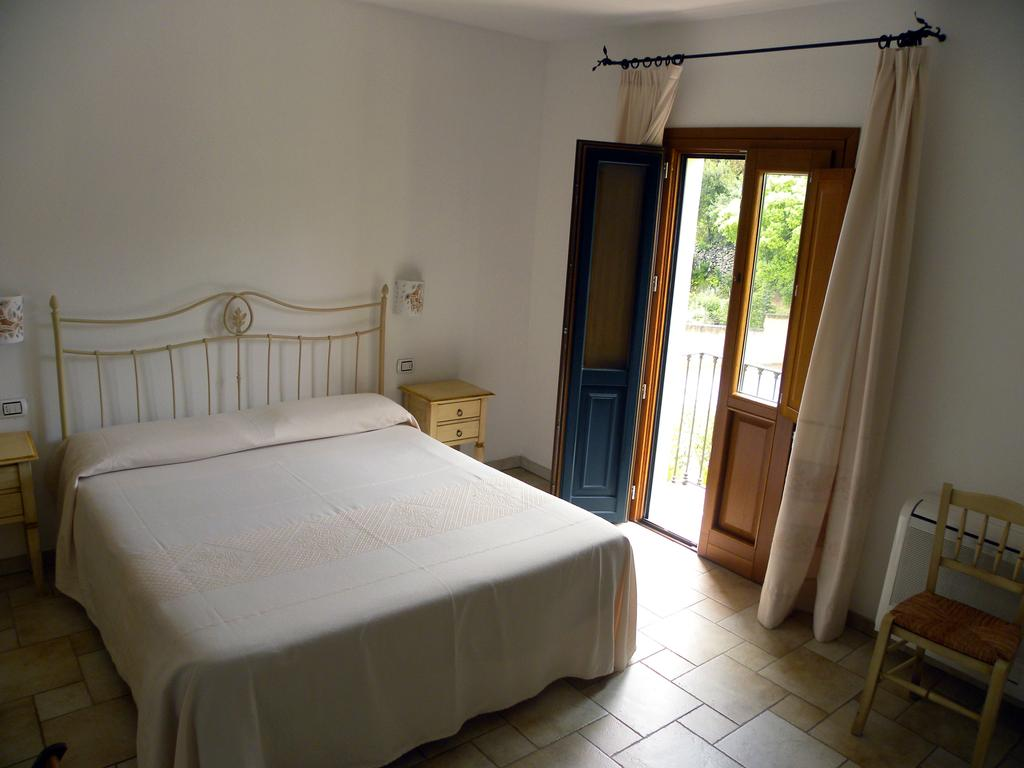 Hotel San Pantaleo 3 Hotel San Pantaleo 3