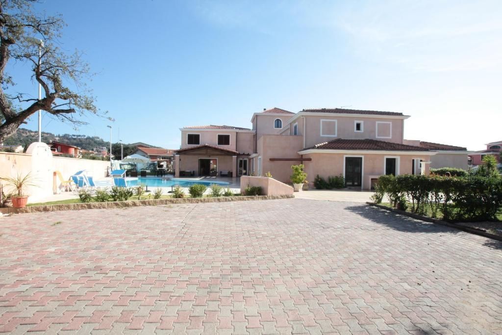 La Perla 1 La Perla 1