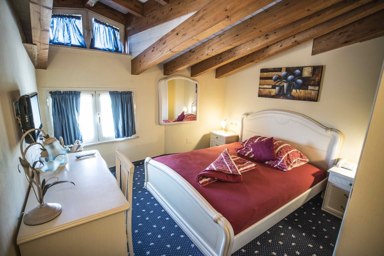 Borgo Dei Poeti Wellness Resort 2