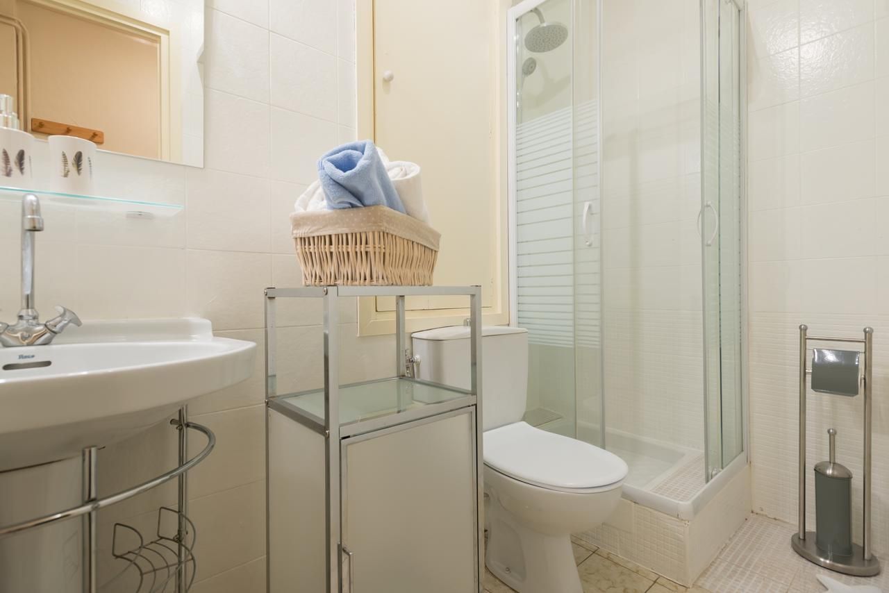 Mikka Consuegra Confortable 3