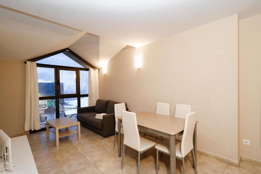 APARTAMENTOS DEGAS MIKKA 2