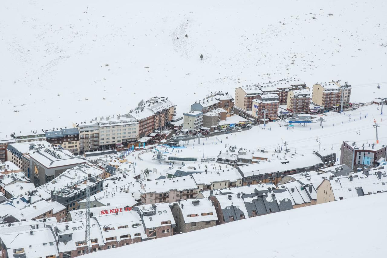 Mikka Frontera Blanca 2