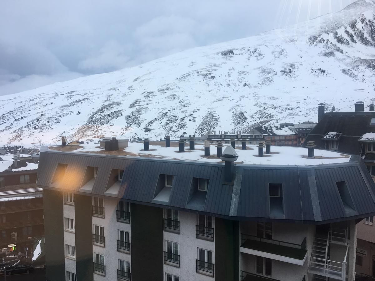 Mikka Lake Placid Luxe 1 Mikka Lake Placid Luxe 1