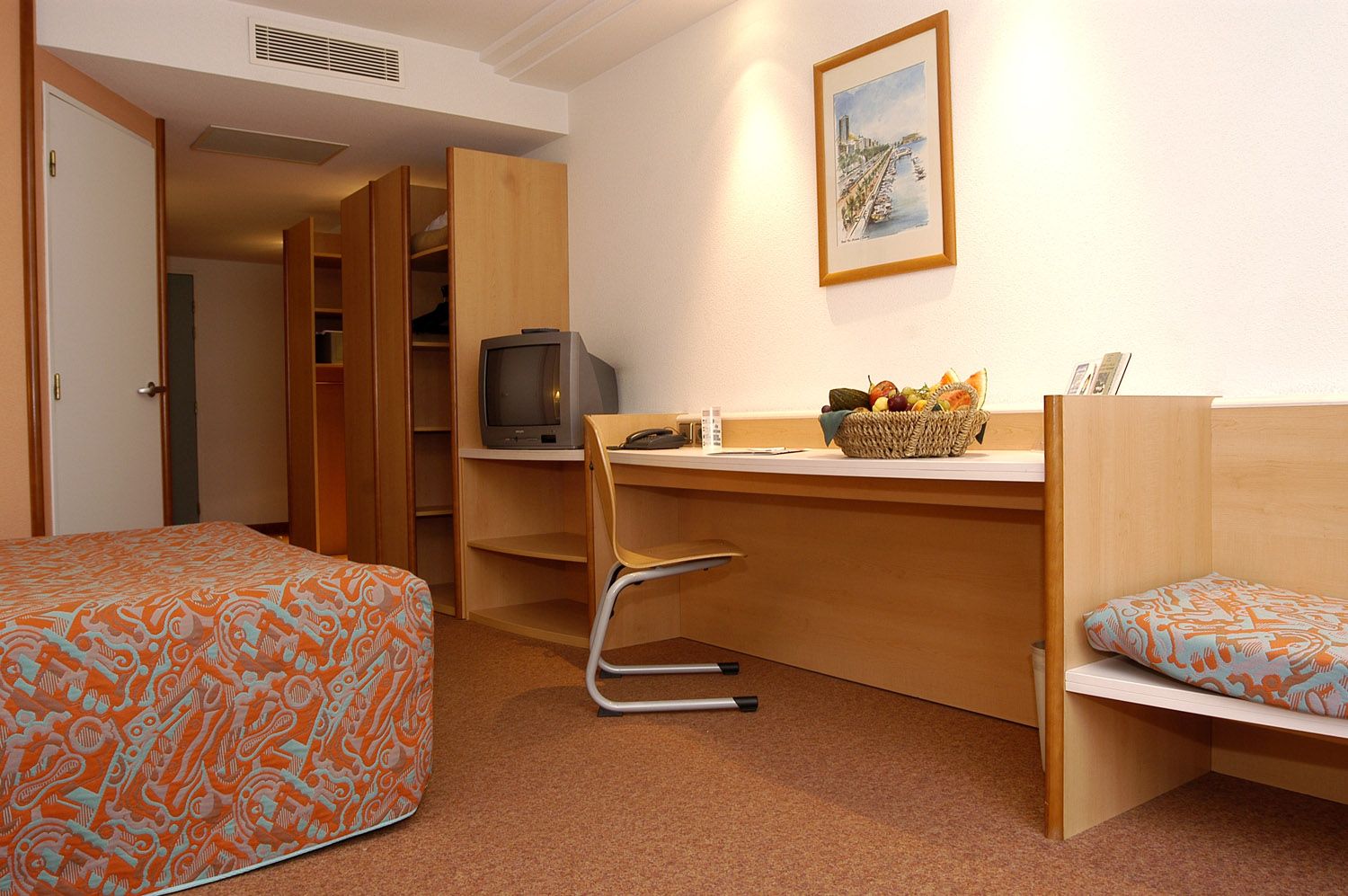 Tropical (Antiguo Ibis) 2