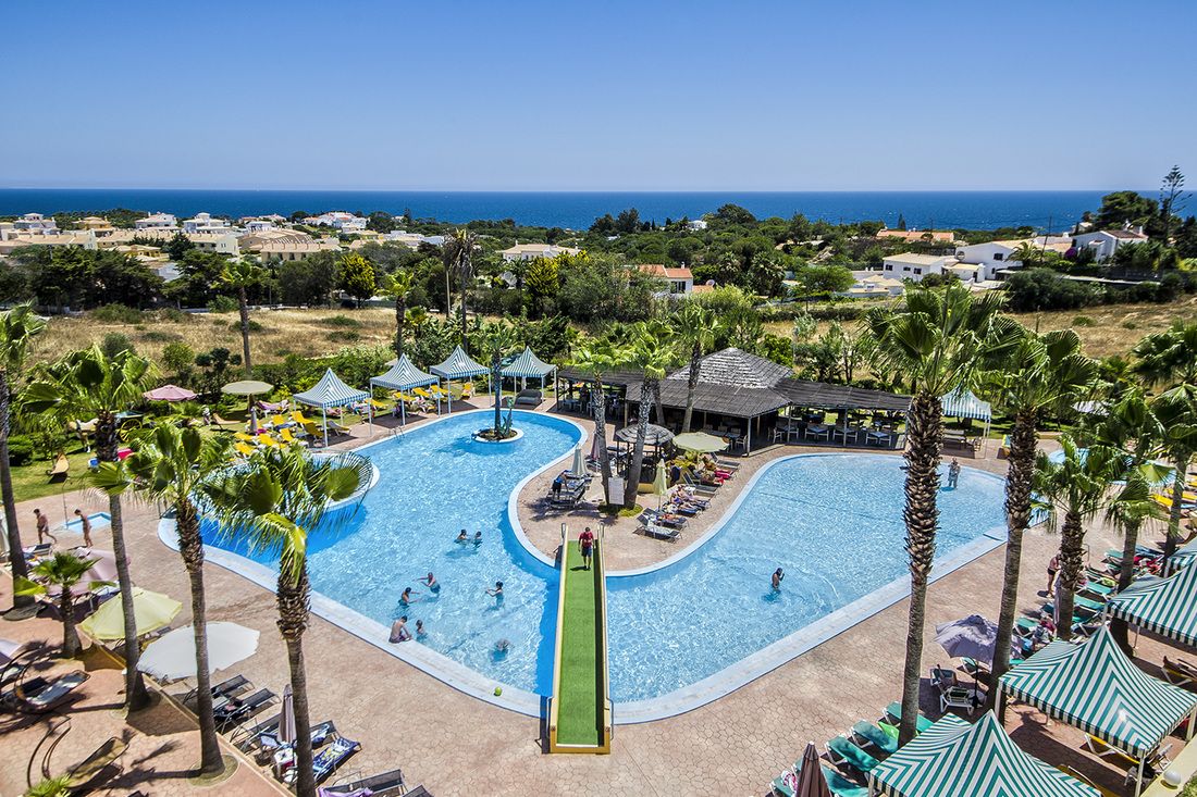 🌴 Hotel 4* perto da Praia da Coelha com piscina exterior | Albufeira