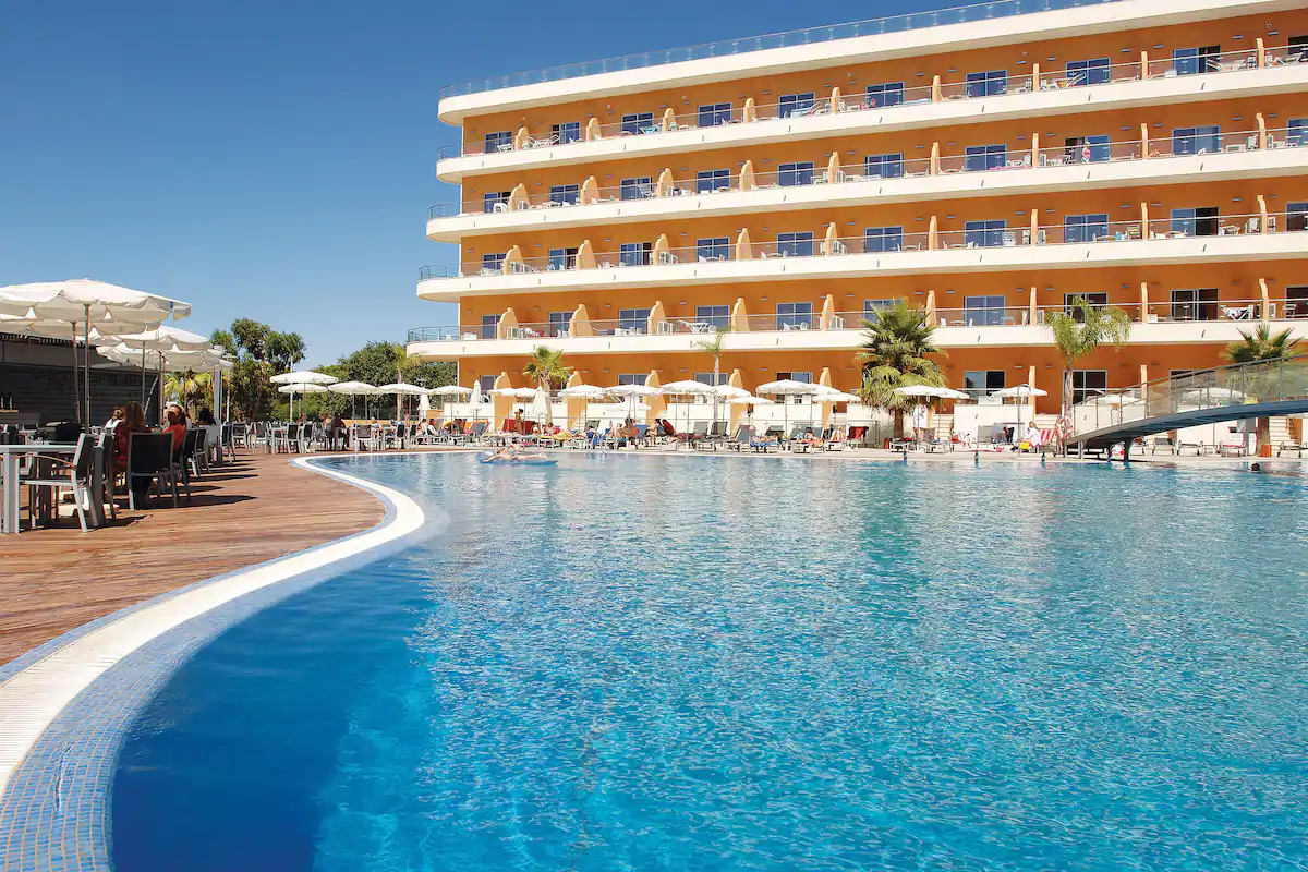 🏖️ Aparthotel 4* no Algarve para descansar no Verão | Albufeira