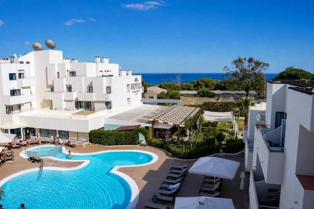 🏖️ Maravilhoso Hotel 4* a menos de 10 minutos da Praia de Santa Eulália | Albufeira