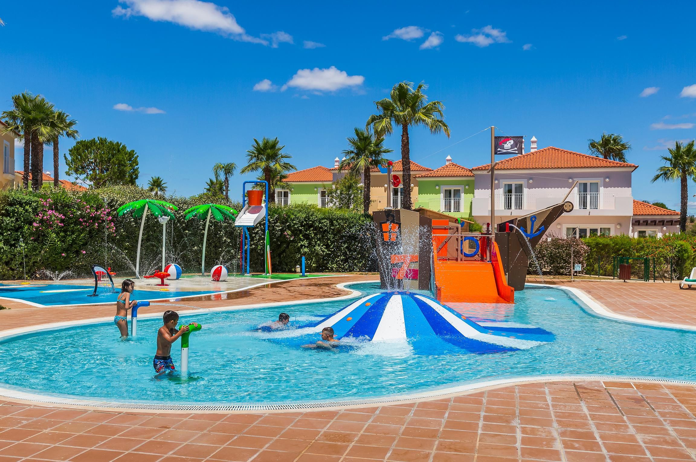 ✨ Diversão em Hotel 4* com mini Parque Aquático para crianças | Albufeira