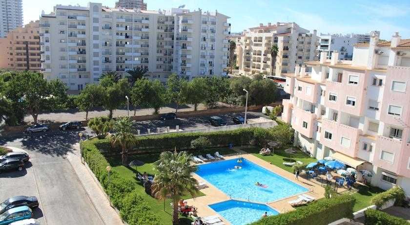 Apartamentos Castelos da Rocha 1 Apartamentos Castelos da Rocha 1