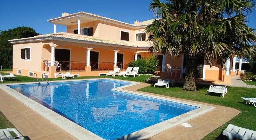 Canavial I & II Apartments 1 Canavial I & II Apartments 1