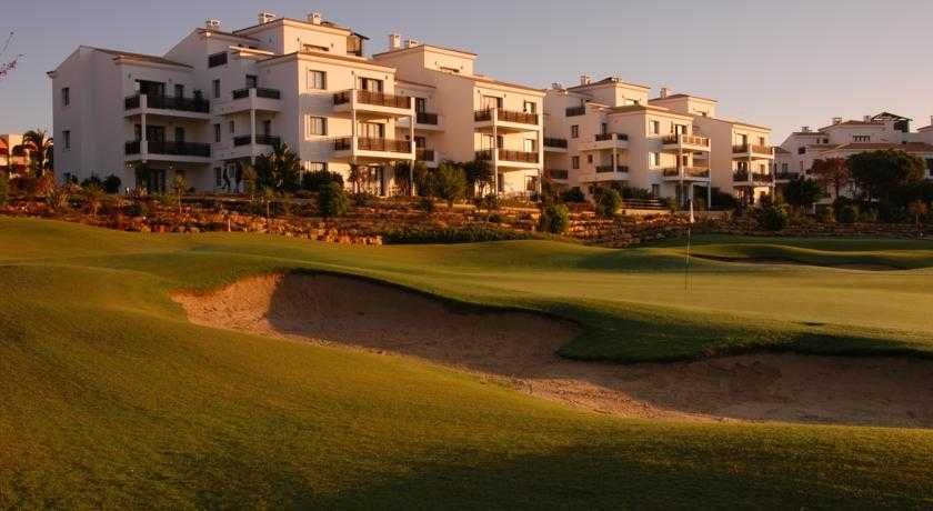 Pine Cliffs Resort 1