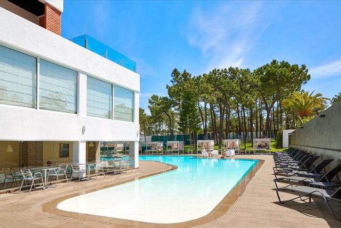 🏖️ Momentos únicos em Hotel 4* a pé da praia | Monte Gordo