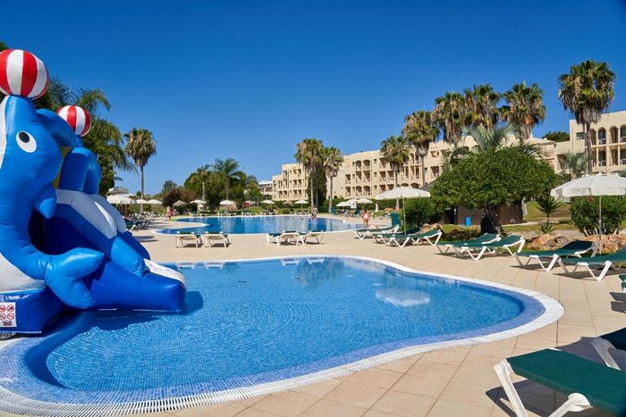🍸¡ESTE VERANO AL ALGARVE CON TODO INCLUIDO!🏖️🌳Tu Resort 4★ para familias o amigos en plena naturaleza y  a 10 minutos de la playa | Portugal